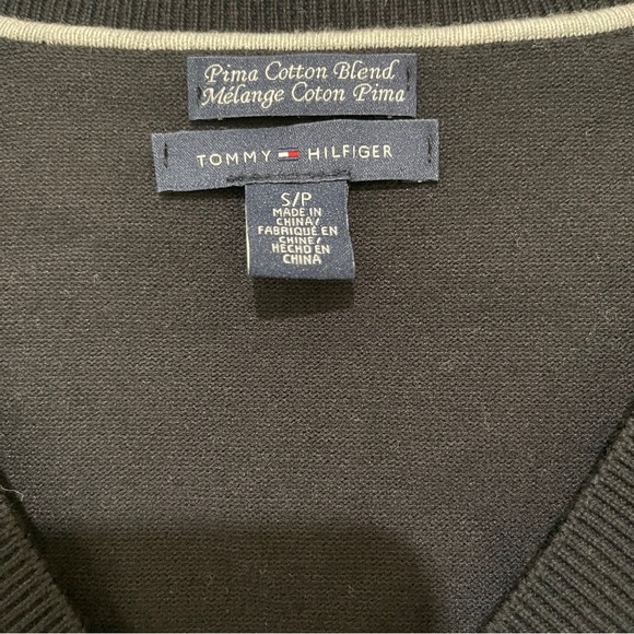 Tommy Hilfiger Women's Black V-Neck Sweater - Picture 2 of 6